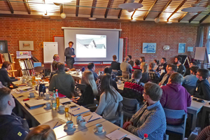  »1 Dominic Jung welcomed the students to the roofing tile plant 