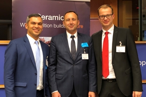  » Murray Rattana-Ngam with TBE President Miroslav Jaroszewicz and Dr. Matthias Frederichs, General Secretary of the Federal German Association of the Brick and Tile Industry, in Brussels (left to right)  