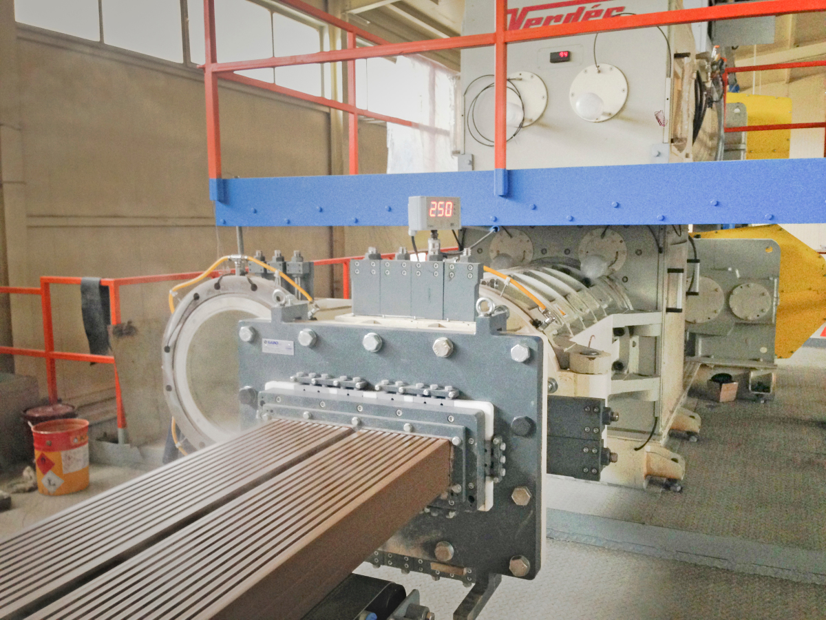 Verdés equips Astana Ceramic with machinery for stiff extrusion Brick