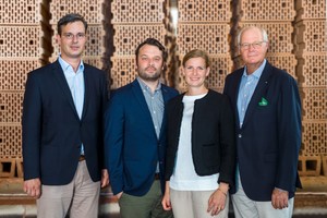  »3 The Lücking management: Managing Director Stephan Böddeker, authorized signatory Richard Lemke, Managing Partner Theresa Lemke and Managing Partner Joachim Thater (from left to right) 