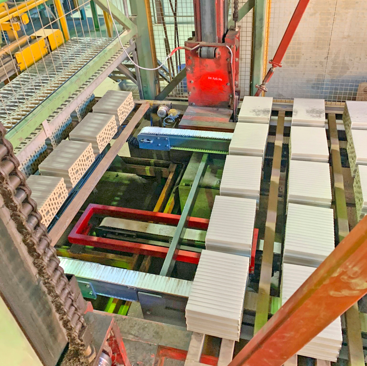 Brick conveyor cheap