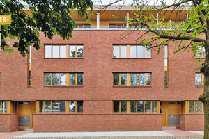  » Ebenfalls Gold in der Kategorie Wohnungsbau / Geschosswohnungsbau gewann Reinhard Martin Architekt BDA, Münster, mit der Sanierung des Wohnhauses Schiffahrter Damm in Münster 