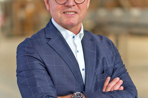  YoursStefan JungkPresident of the Federal Association of the German Brick and Tile Industry 