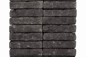  » Der dunkelgraue Terca Eco-Brick Atacama ist einer von 16 Ziegelsorten aus dem neuen Terca Eco-Brick Sortiment. Er ist 210 x 65 x 50 mm groß. 