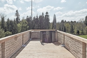  » From the viewing platform of the kiln tower, visitors overlook the nature reserve. 