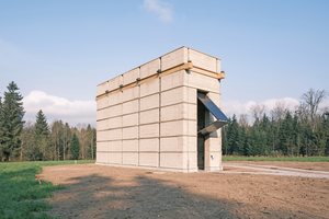  » Auf dem Areal des Ziegelei-Museums Cham ist ein knapp neun Meter hoher Turm mit einer Aussichtsplattform entstanden. 