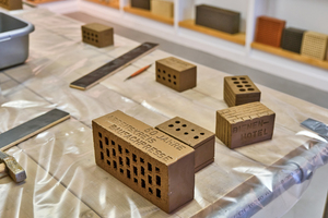 » Self-designed bricks at Hagemeister. 