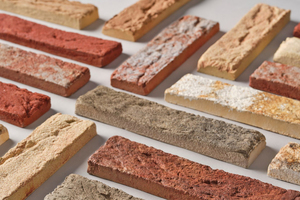  » At the Kortemark site in Belgium Wienerberger produces CO2-neutral brick slips in an electric kiln. 
