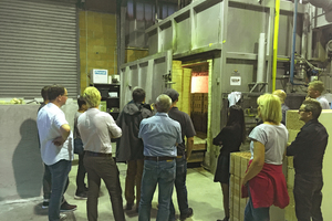  » The members of the institute guided interested people through the workshops and explained test facilities 