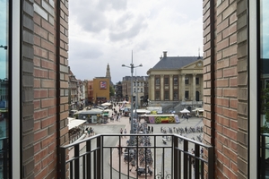  » Blick vom Hotelzimmer auf den Grote Markt 