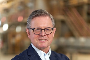   » Dem Pestel Institut zufolge fehlen bis Ende 2023 gut 700.000 Wohnungen im bezahlbaren Segment. 2022 wurden 295.300 neue Wohnungen fertiggestellt. Experten rechnen für 2023 mit nur 250.000. 2022 sanken zudem die Baugenehmigungen um 7 Prozent. Daraus resultierte ein zunehmender Bauüberhang zum Jahresende 2022 von 884.800 Wohnungen, wovon 462.900 Wohnungen im Bau waren. Für einen Neustart im Wohnungsbau mit schnell messbaren Ergebnissen bietet sich die sehr wirtschaftliche Ziegelbauweise an.   