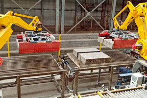  » Two high-capacity robots to perform the task of unloading the dryer-frame 