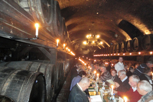  » Celebration of the 50th Würzburg Brickmaking Course, wine tasting and dinner at the staatl. Hofkeller Würzburg 