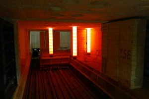  » Fig. 3 - Electric heating rods in the test kiln 