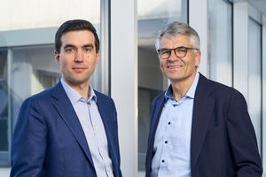   Sebastian Dresse, bisheriger CEO der Creaton-Gruppe, (rechts) übernimmt die Geschäftsführung der Wienerberger Deutschland von Jürgen Habenbacher, der wiederum die Position des COO Region Germany & Poland der Wienerberger Gruppe antritt.  