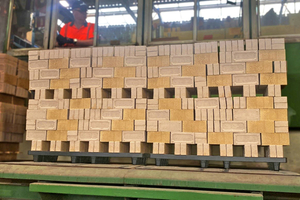  » Wiederverwendbare Palette mit Rücknahmelogistiksystem 