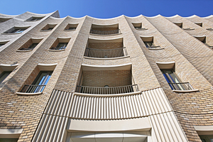  » Bold living in London: Hypermodern residential complex realised with Prefab parts and hand-moulded slips from Vandersanden 
