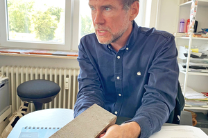  » Joachim Grothe, Managing Director of Vitreus GmbH, describes the problems that need to be overcome when coating bricks on an industrial scale 