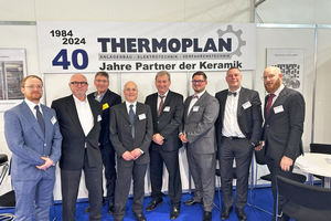  »Thermoplan at Ceramitec 2024 From left to right: Martin Friedel (process engineer), Gunther Stolz (sales / project planning), Andreas Glock, Heinz Wächter (plant manager Brilon site), Jens Becher (sales / project planning), Philipp Trabold (management), Christian Nether (management), Michael Nether (management) 