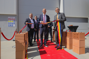   From right: Razvan Bosomoiu (Country Managing Director Wienerberger Romania), Adrian Câciu (Romanian Minister for Investments and European Funds), Heimo Scheuch (CEO Wienerberger), Stefan-Radu Oprea (Romanian Minister of Economy, Entrepreneurship and Tourism), Albert Sutru (Country Operations Director Romania)  