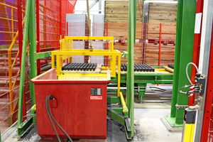  »Fig. 5: Product dumper integrated in the conveyor on the wet side  