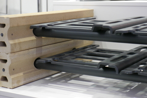  »Fig. 30: Stackable large-size setters for supporting several pressed roofing tiles (Study SCHUNK 2012) 