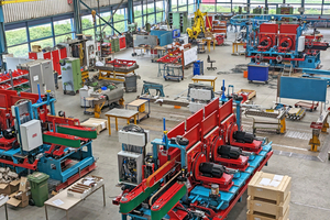  » Blick in die Fertigungshalle von Lingl SOLEAD in Krumbach 
