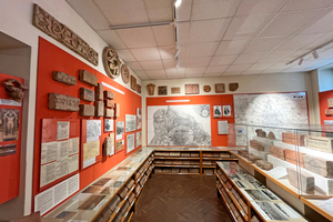  »Fig. 2: One thematic focus of the museum is the history of brickworks in Vienna. Dr Zsutty and his collaborators recorded Vienna’s brickworks on maps. Analysing the brick marks was essential for identifying the brickworks 