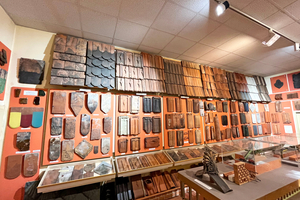  »Fig. 9: Part of the exhibition is dedicated to the roof tile, the history of its shape and manufacture 