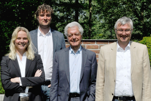  » Drei Generationen Röben (v.l.): Freya und Johann, Wilhelm und Wilhelm-Renke Röben 