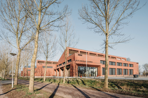 » Het Gilde Vakcollege Techniek is the largest school for lower and middle secondary vocational education (VMBO) in the Netherlands 