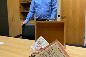  » Success thanks to good archiving. This travel file from the 1950s opened up the East German brick market for Grothe Rohstoffe after reunification 