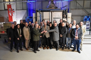  » Project partners and representatives from academia, business, politics and the press at the official inauguration ceremony 