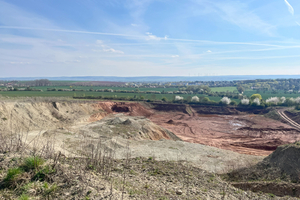  » In addition to high-quality clay, the site also offers a beautiful view of the Goldene Aue (golden meadow) 