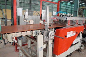  »2 Precision puncher for flat-extruded tiles 