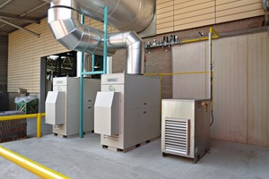  »8 Two Capstone C65 gas-fuelled microturbines (130 kWel.; 300 kWth.) with natural-gas compressor at the Janinhoff GmbH &amp; Co. KG brickworks in Münster 