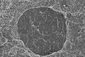  »15 Scanning electron image of a potassium feldspar at 100-fold magnification 