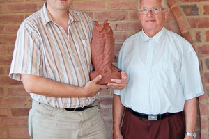  &gt;&gt;16 Ralf (left) and Klaus Huber with “Fritz” the clay owl 