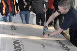  » Practical part of the roofing seminar in Grossengottern in 2014&nbsp;– a properly planned and executed sub-roof is essential for professional roof construction 