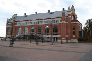  ›› 1 The “House of sustainable construction” Centrum Duurzaam Bouwen (CeDuBo) was opened in 2002 in a renovated brick building as a witness to sustainable construction 