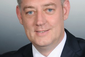  »2 Ulrich Siepe, CEO at Braas GmbH and Managing Director at Klöber GmbH 