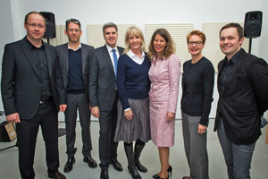  &gt;&gt;1 Veranstalter und Förderer von Ausstellung und Projekt (v. l. n. r): Georg Kolbe (Weber St. Gobain), Prof. Armin Behles (TU Darmstadt), Oliver Rühr (Wienerberger), Margitta Zielecke (Wienerberger), Christina Geib (WBM), Regula Lüscher (Senatsbaudirektorin Berlin) und Tomislav Kovacevic (Wienerberger) 