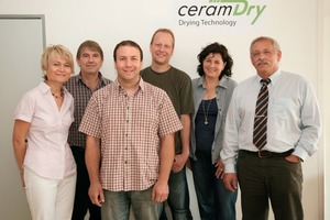  »2 The new CeramDry team: Claudia Weber, Bernhard Herold, Wolfgang Sendler, Clemens Jans, Susanne Klausser and Managing Director Friedrich Straub (from left to right) 