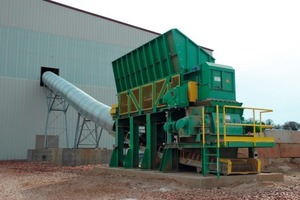  »1 Box feeder and crusher at the clay reception 