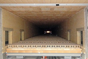  »7 High-quality refractories have been used for the walls and the suspended ceiling 