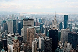  &gt;&gt; The skyline of Manhattan – a landmark of modern architecture 