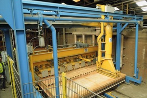  »1 De Boer Machines’ kiln car cleaner at Carlton Brick, UK 