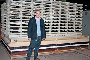  »1 Alexandre Brief, head of the Heat Treatment department, in front of one of the new cars that is already working in production  