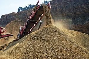  »5 Real clay substitute materials: example Ueffeln Quarry – clay mineral overburden, crushing and use of 150 000 t/a in the clay brick and tile industry since 2002 