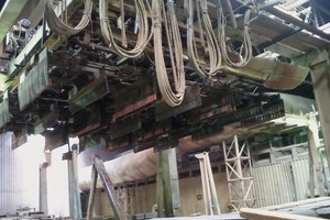  »3 Former setting machine and kiln cars before upgrading 